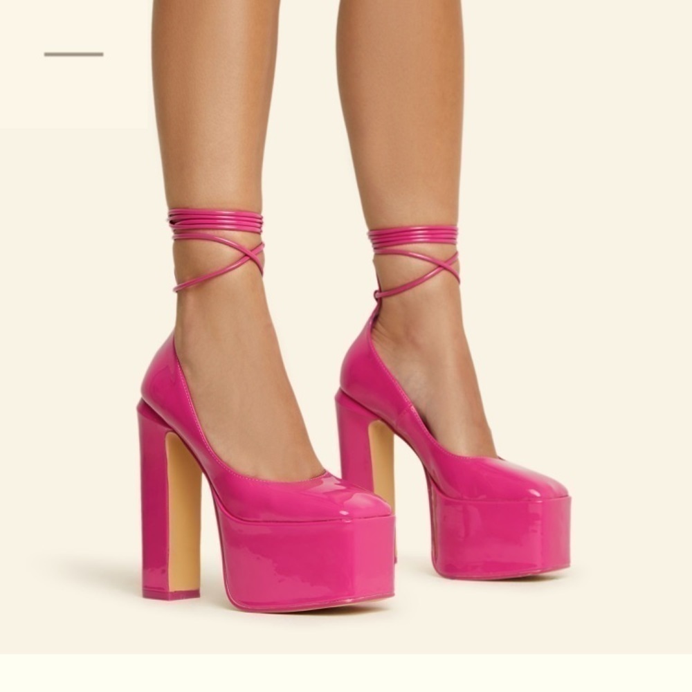 02-pink fuchsia patent leather lace up . Junky block heels.